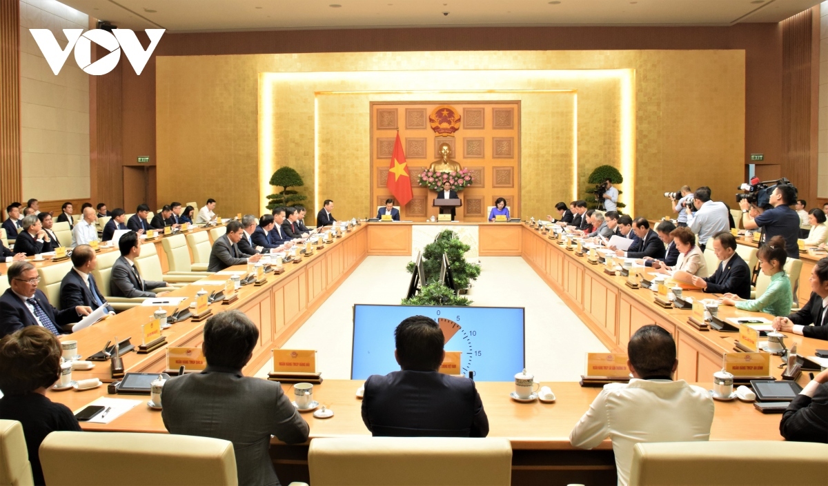 PM meets leaders of commercial banks on Vietnam Entrepreneurs’ Day
